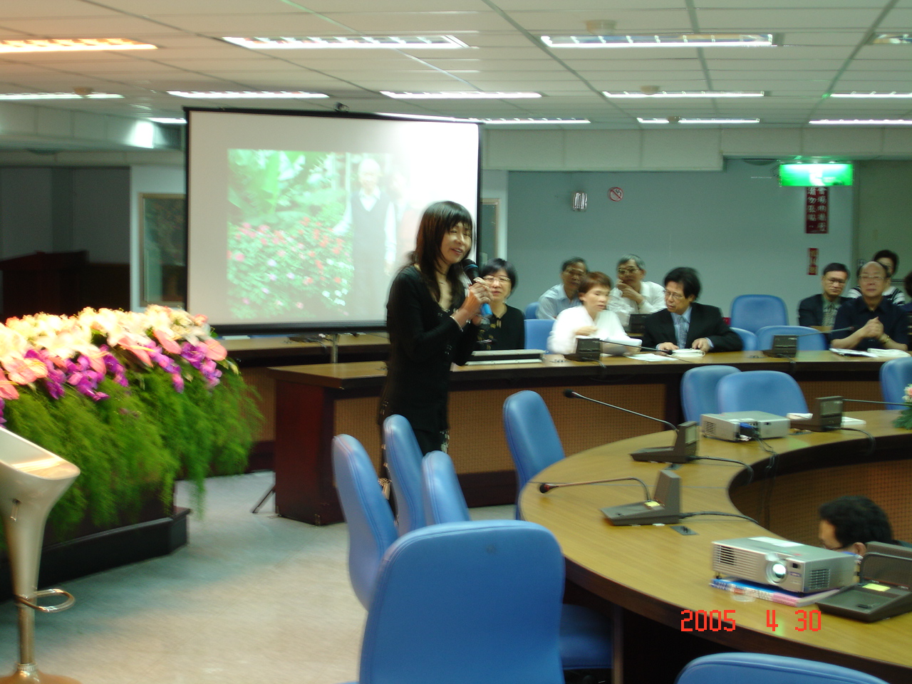 �U�@�i�ۿO��